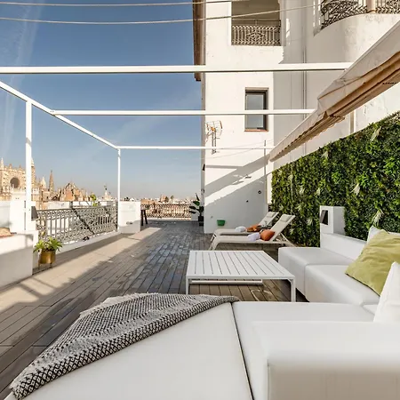 Isg Modern Atticpool At The Cathedralfree Parking Appartement Sevilla