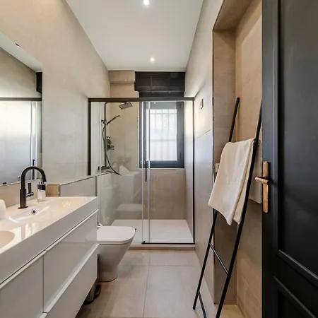 Appartement Isg Modern Atticpool At The Cathedralfree Parking Sevilla